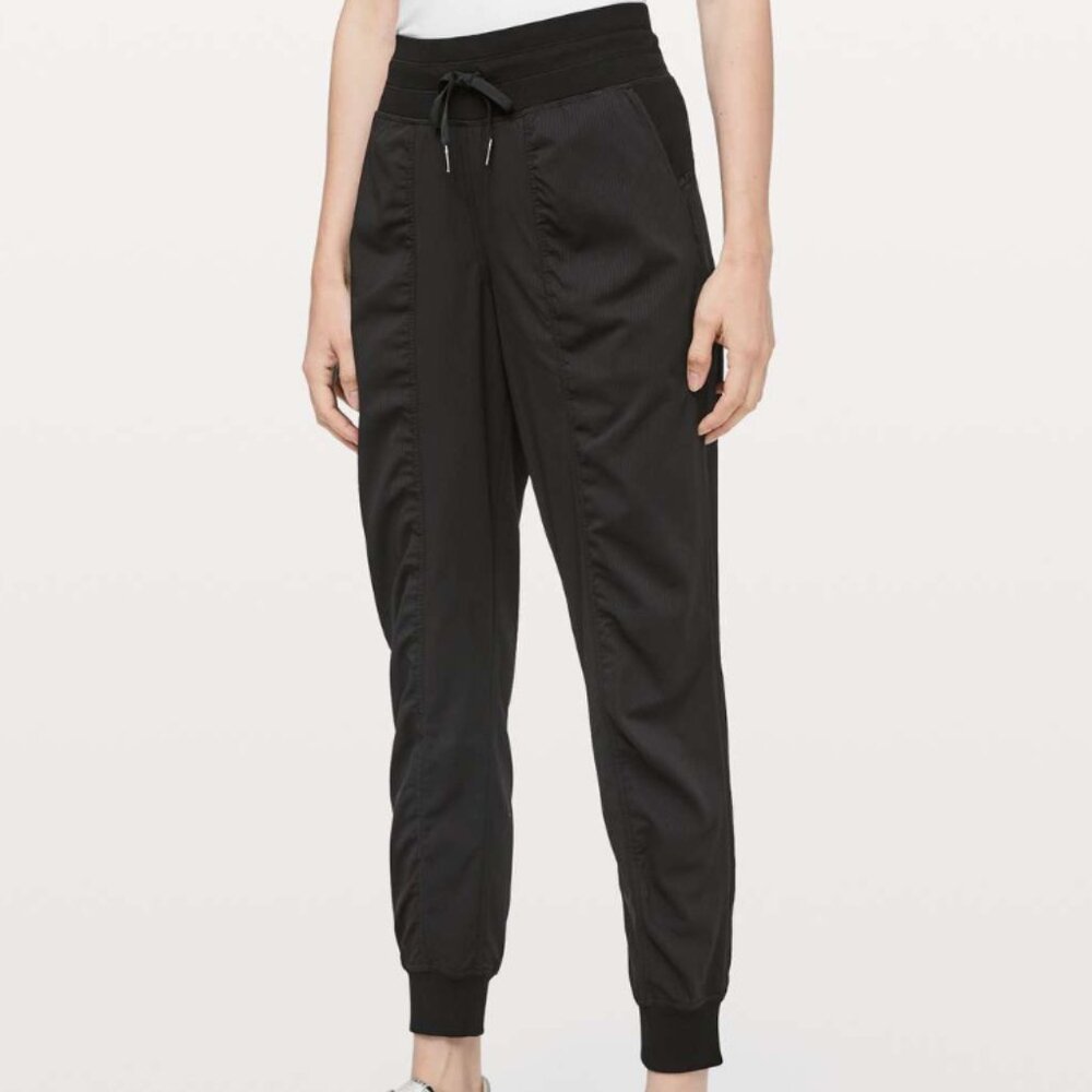 Lululemon Dance Studio Jogger in Black
